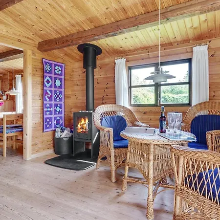 Gudmunde - 200m From The Sea By Interhome