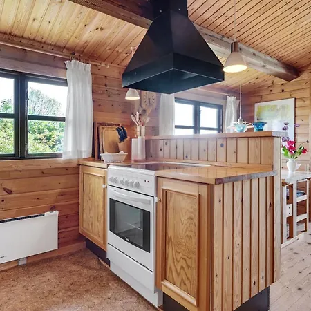 Gudmunde - 200m From The Sea By Interhome בית נופש *